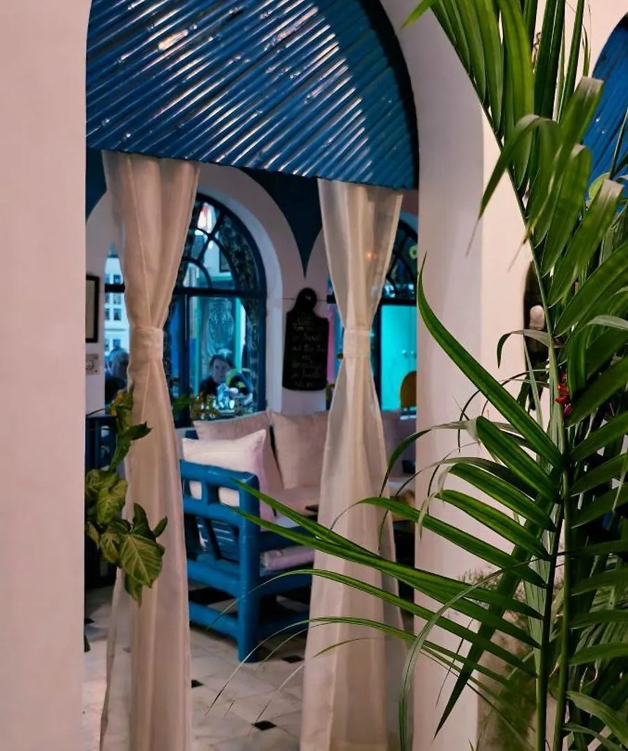 The Coral House Homestay By The Taj Agra
